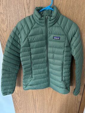 Patagonia Down Sweater Jacket - Women’s XS